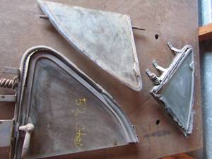 lot 52 image: 1952 chevy wing window qty 3