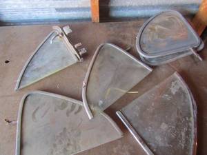 lot 54 image: Various wing windows for pick up trucks years unknown qty 6