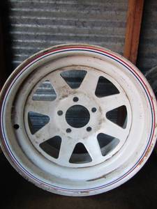 lot 66 image: Set of 2 white rims size 16 12  with 5 lug
