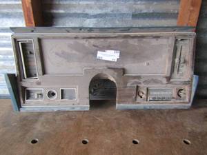 lot 73 image: 1977 buick Skylark dash panel includes radio, lighter, wash wipers, and acheat vent