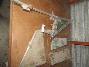 lot 84 image: Various vintage car truck wing windows qty 4
