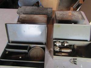 lot 131 image: Gauges and commpresion pieces all in container for storage purposes qty 7