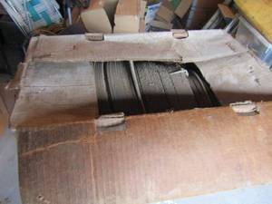 lot 137 image: Box of clutch disk various sizes