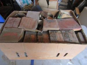 lot 140 image: Box of various piston ringsover 10 boxes, elvastic- dry hole- conntinental and more
