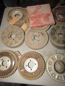 lot 147 image: Lot of 20 timing belt gears By D&B