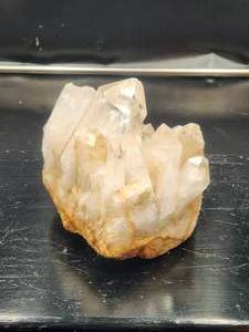 lot 330 image: Large quartz cluster