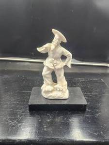 lot 45 image: Ardalt Lenwile fine porcelain fisherman figure
