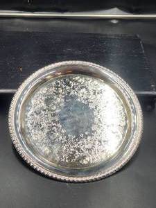 lot 54 image: Wm. Rogers silver tray 870