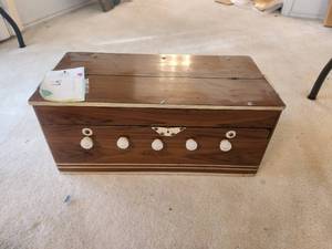 lot 97 image: Vintage portable musical Harmonium
