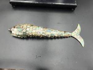 lot 67 image: Vintage abalone shelled articulated fish -