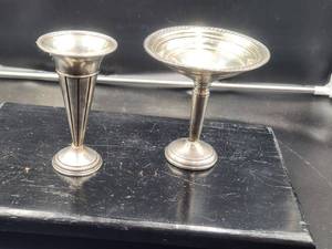 lot 84 image: Selection of 2 vintage silver items - vase and candy dish