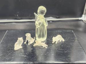 lot 86 image: Vintage glass angel and animals