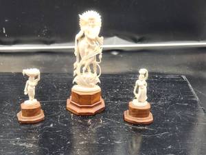 lot 91 image: Selection of 3 vintage carved figures - Bhrany & Son Ivory & Other curious amritsar