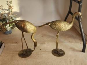 lot 93 image: Vintage pair of brass birds