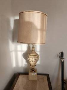 lot 103 image: Table lamp