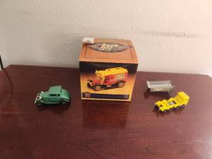 lot 148 image: Selection of toys