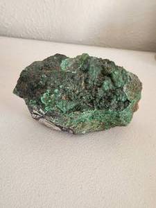 lot 172 image: Mineral specimen - geode
