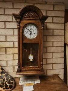 lot 200 image: Pendulum wall clock with key
