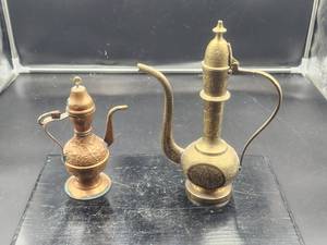 lot 221 image: Vintage brass ornate small teapots