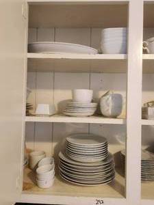 lot 292 image: Dish set in cupboard