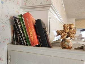 lot 307 image: Selection of cookbooks
