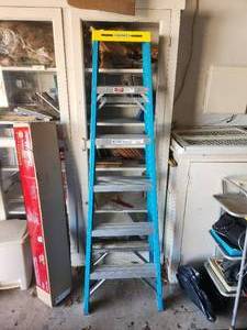 lot 332 image: Werner 6ft ladder