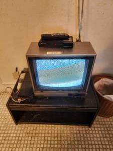 lot 360 image: JVC TC and stand