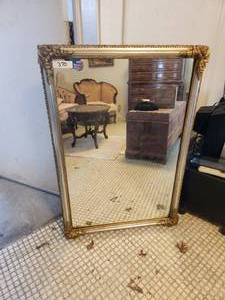 lot 370 image: Large gold trimmed mirror