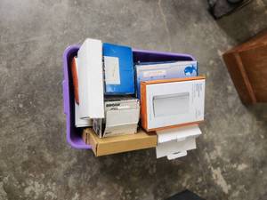 lot 36 image: Selection of computer and wifi tech. items