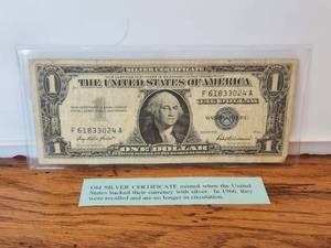 lot 85 image: Silver Certificate $1 bank note