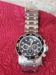 lot 53 image: Invicta Mens pro diver watch