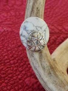 lot 140 image: Ring - .925 Silver - size 10.75