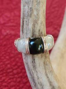 lot 145 image: Ring - .925 Silver - size 9.5