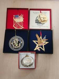lot 120 image: Selection of Texas themed ornaments