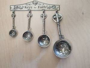 lot 211 image: Keys to Faith measuring spoon set