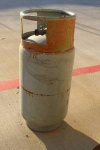 lot 28 image: Propane Tanks for use with Forklifts