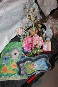 lot 34 image: Easter Decor