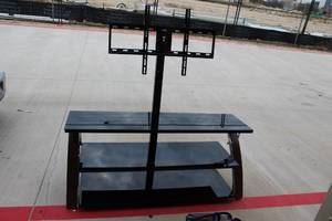 lot 33 image: TelevisionEntertainment Stand
