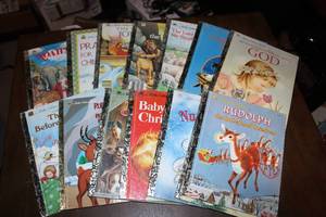 lot 16 image: Vintage Little Golden Books