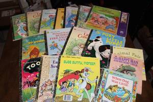 lot 17 image: Vintage Little Golden Books