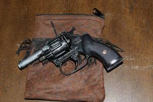 lot 18 image: Vintage Italian Starter Pistol