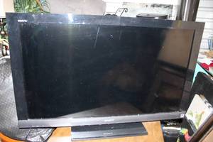 lot 47 image: Sony Bravia Flat Screen Television