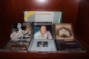 lot 90 image: Speaker System for Mp3, CD player, and other Devises.. and selection of CDs, artists as shown in pictures
