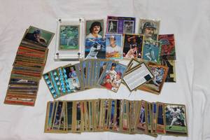 lot 151 image: Generous Amount Of Baseball Cards, 1997 Topps Including Mark McGwire Rookie card Dennis Echersley & Cal Ripkin