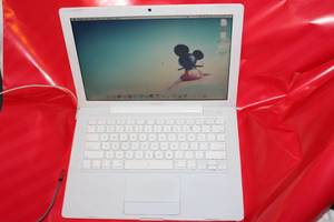 lot 162 image: Apple MacBook