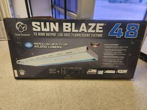 lot 1 image: Sun Blaze T5 High Output- 120Volt fluorescent 48 fixture
