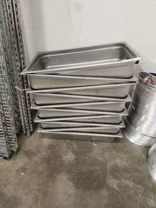 lot 119 image: Selection of 10 stainless steel growing pans - 13 x 21 x  4 deep