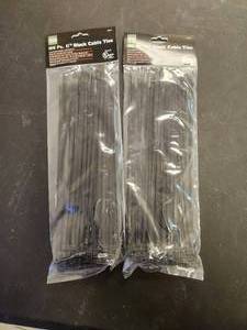 lot 36 image: Store House - 11 black cable ties - 100pc. - lot of 2