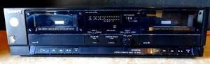 lot 32 image: Sony Stereo Home Dual Cassette Deck Tc-w301 Double Tape Player