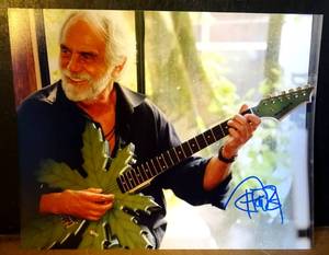 lot 98 image: AUTHENTIC AUTOGRAPH - 8 X 10 HAND SIGNED BY COMEDY ACTOR, MUSICIAN, ACTIVIST - TOMMY CHONG WITH COA